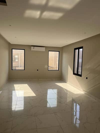 دور 4 غرف نوم للايجار في شمال الرياض، الرياض - دور فاخر للإيجار السنوي – حي العارض | الرياض