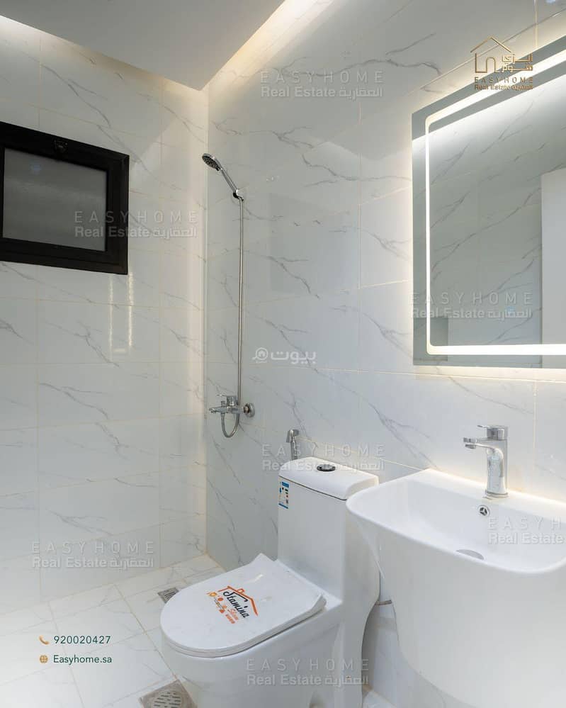 Apartment with 7 bedrooms for sale in Al-Hukoomiya 1, Jeddah