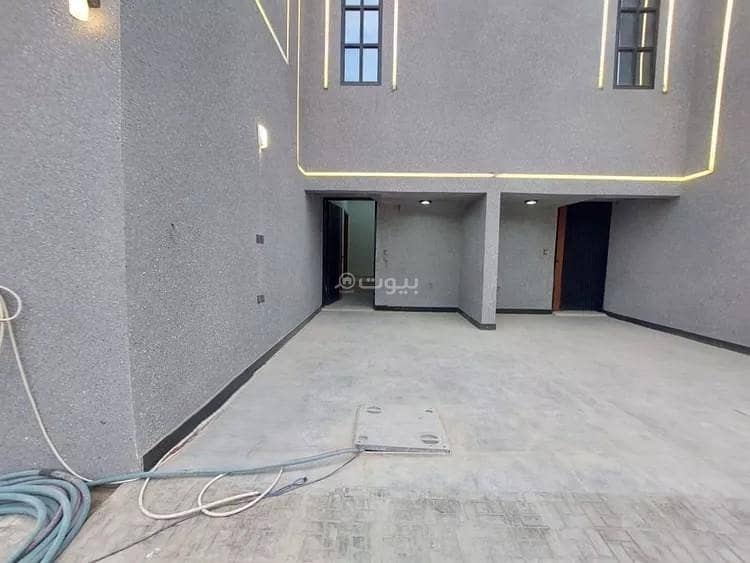Floor For Sale in Al Nadwa District, Riyadh