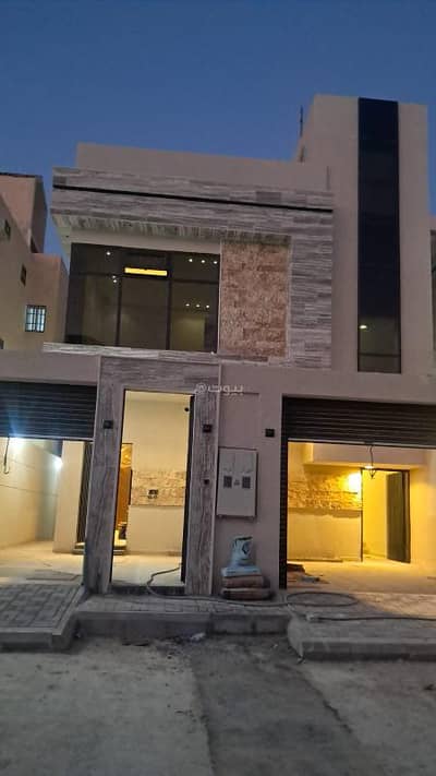 4 Bedroom Floor for Sale in West Riyadh, Riyadh - Upper floor with the apartment