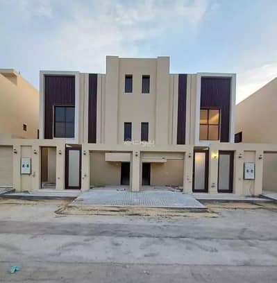 دور 3 غرف نوم للبيع في جنوب الرياض، الرياض - دور للبيع في عكاظ، جنوب الرياض