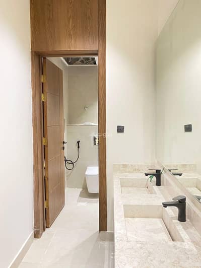 4 Bedroom Flat for Sale in South Riyadh, Riyadh - Townhouse