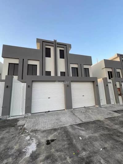 5 Bedroom Floor for Sale in South Riyadh, Riyadh - Floor For Sale in Okaz, Riyadh