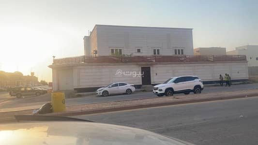 11 Bedroom Villa for Sale in South Riyadh, Riyadh - Villa for sale in Akaz, Riyadh
