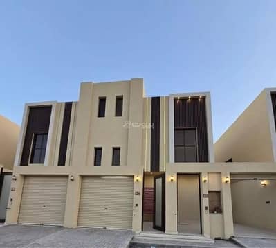 3 Bedroom Floor for Sale in South Riyadh, Riyadh - Floor for sale in Okaz, South Riyadh