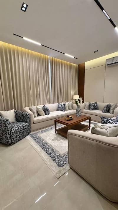 دور 3 غرف نوم للبيع في جنوب الرياض، الرياض - أدوار فاخرة للبيع في حي عكاظ – تصميم مودرن ومساحات واسعة
