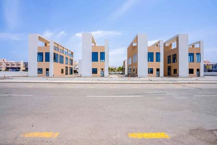 معرض  للايجار في شمال جدة، جدة - حي البساتين شارع الباستين