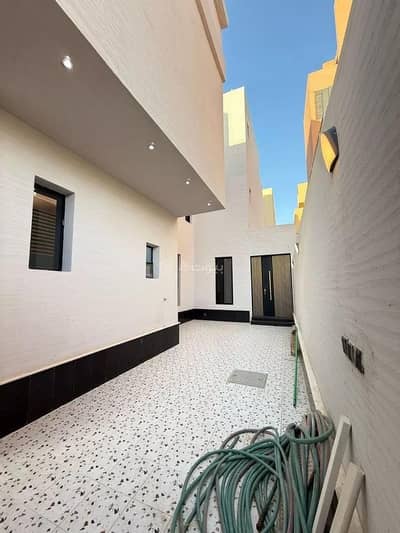 4 Bedroom Villa for Sale in West Riyadh, Riyadh - Villa For Sale in Dhahrat Laban, Riyadh