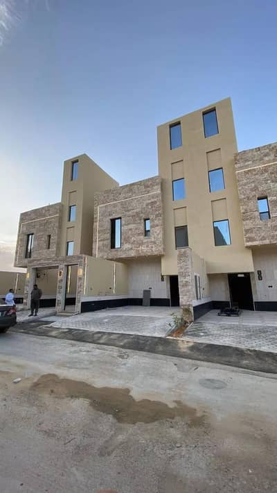 دور 3 غرف نوم للبيع في غرب الرياض، الرياض - دور للبيع في حي طويق، الرياض