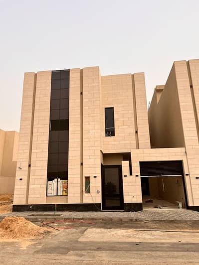 6 Bedroom Villa for Sale in West Riyadh, Riyadh - Villa for sale on Omar bin Abdul Qader Mufti Street, Al-Mahdiyah neighborhood, Riyadh City, Riyadh Region