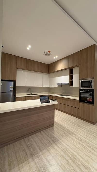 3 Bedroom Apartment for Rent in Al Hamra, Al Khobar - Luxurious apartment with an area of 200 in the Al-Hamra neighborhood (Al-Shabayli)