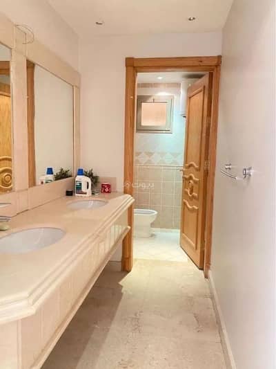 6 Bedroom Villa for Rent in North Riyadh, Riyadh - Villa for rent on Hafs bin Amr Street, Magharzat neighborhood, Riyadh City, Riyadh Region
