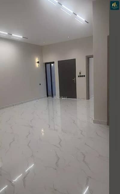 8 Bedroom Floor for Sale in West Riyadh, Riyadh - Floor For Sale in Al Suwaidi, West Riyadh