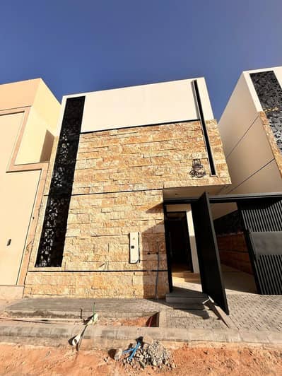 4 Bedroom Villa for Sale in West Riyadh, Riyadh - 6 bedrooms villa for sale in al mahdiyah, riyadh