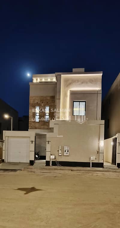 دور 6 غرف نوم للبيع في شرق الرياض، الرياض - دور - الرياض - حي الجنادرية