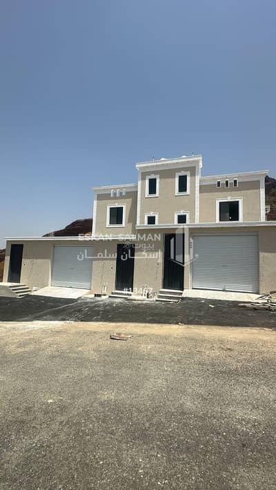 5 Bedroom Flat for Sale in Western Heila District, Muhayil - Apartment - mahayel asir - basra neighborhood (al-salamah)
