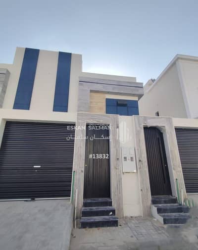 6 Bedroom Floor for Sale in West Riyadh, Riyadh - Circle - riyadh - al awali neighborhood