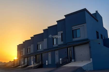 5 Bedroom Villa for Sale in North Jeddah, Jeddah - A distinctive villa in the Al-Yaqout neighborhood