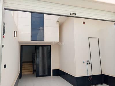 دور 3 غرف نوم للبيع في شرق الرياض، الرياض - دور سكني للبيع في الرمال