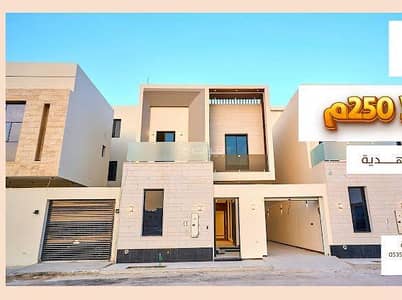 فیلا 5 غرف نوم للبيع في غرب الرياض، الرياض - فيلا مكونة من 5 غرف نوم للبيع في المهدية