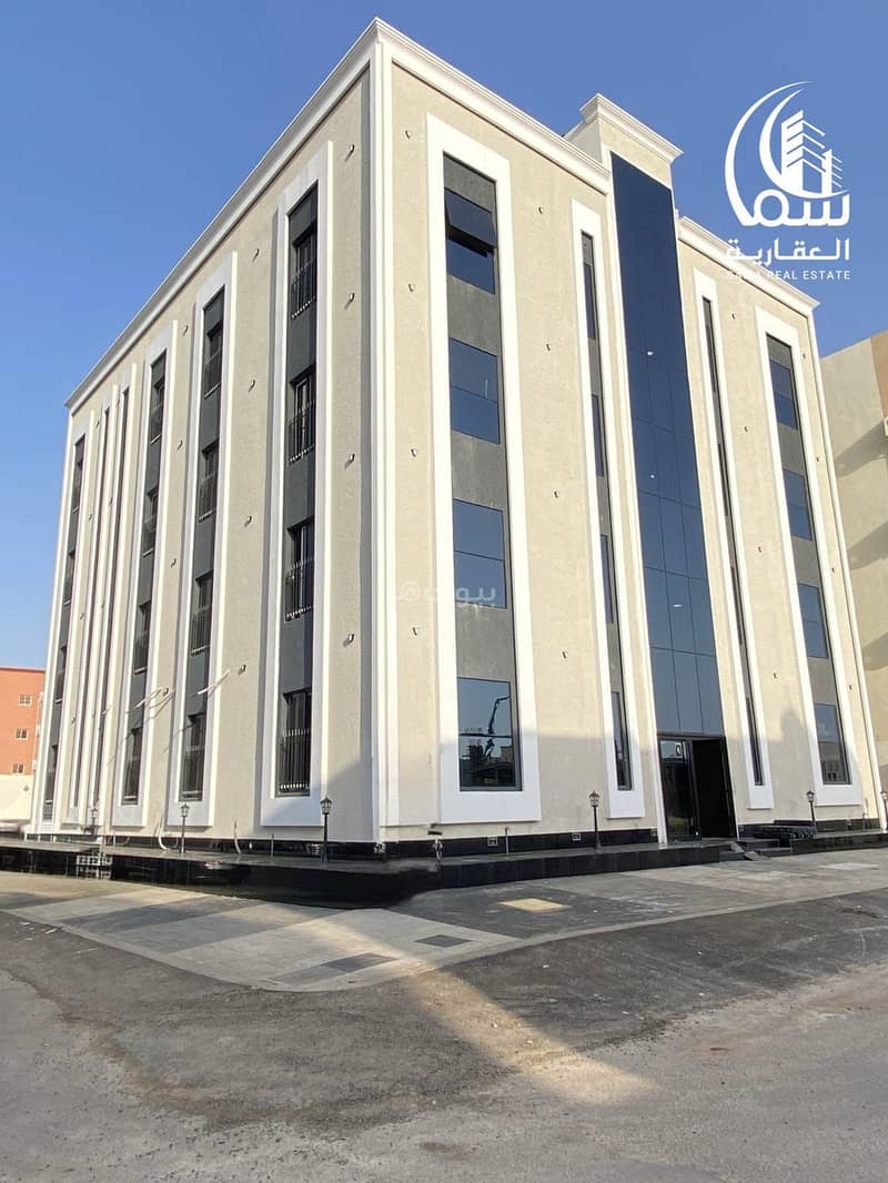 Apartment in Al Suways 2 5 bedrooms 490000 SAR - 87698052