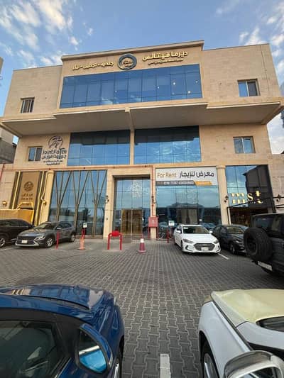 Exhibition Building for Rent in North Jeddah, Jeddah - Exhibitions for rent on Sari Street in Jeddah