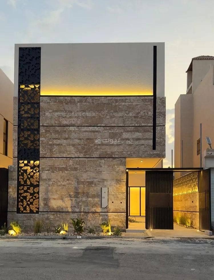 Villa For Sale in Al Mahdiyah, Riyadh