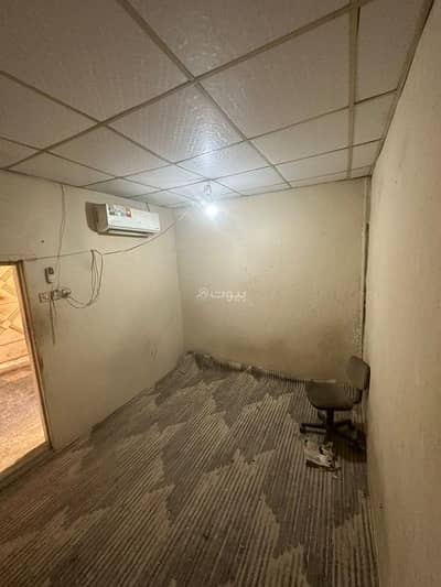 غرفة  للايجار في شرق الرياض، الرياض - غرفة للإيجار في النسيم الغربي، الرياض
