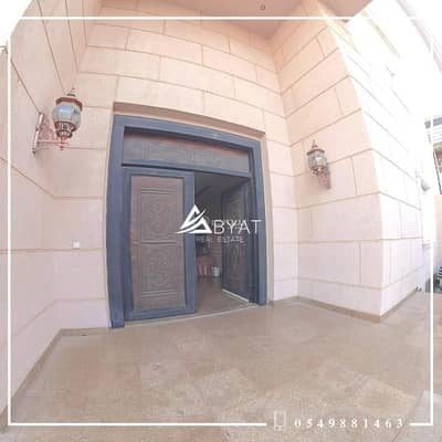 10 Bedroom Villa for Sale in North Jeddah, Jeddah - Commercial villa for sale in Al-Shatea neighborhood, Al-Shatea villas offers.