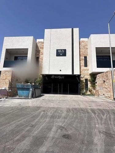 دور 5 غرف نوم للبيع في شمال الرياض، الرياض - دور للبيع في شارع الدوادمي, حي مغرزات, مدينة الرياض, منطقة الرياض