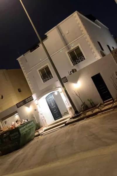 10 Bedroom Villa for Sale in North Riyadh, Riyadh - Villa for sale in Al Malqa neighborhood