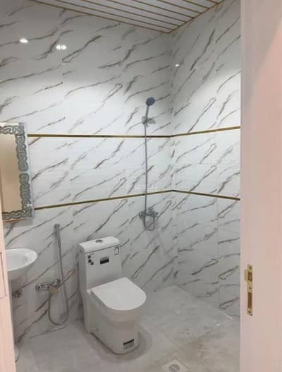 5 Bedroom Apartment for Sale in Al Rayyan, Tabuk - Apartment for sale on Mohammed bin Razein Street, Al Rayan neighborhood, Tabuk City, Tabuk Region