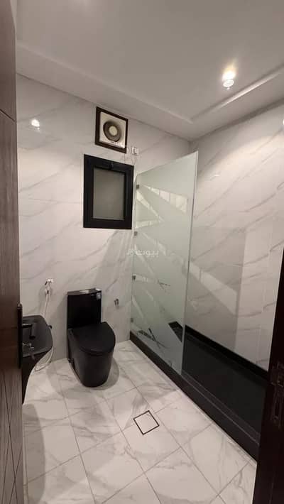 5 Bedroom Flat for Sale in North Jeddah, Jeddah - Studio apartment for sale in al sawari, jeddah