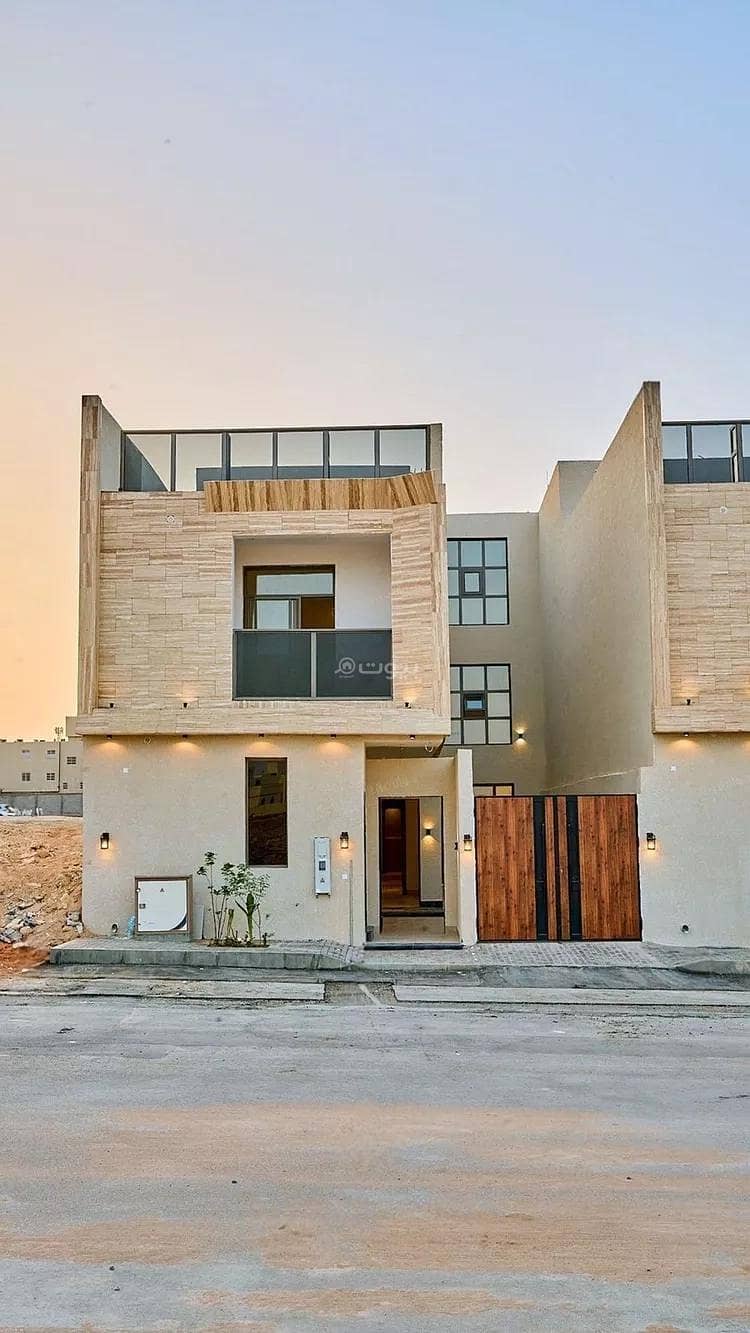 Villa for Sale on Abdulqader Bin Abdulwarith Street, Al-Mahdiyah District, Riyadh City, Riyadh Region