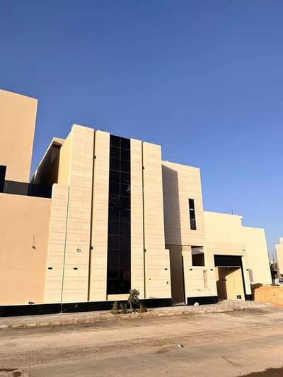 5 Bedroom Villa for Sale in West Riyadh, Riyadh -  Villa for Sale on Abdulatif bin Al-Mubarak Street – Al-Mahdiyah District, Riyadh