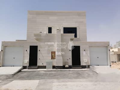 4 Bedroom Apartment for Sale in East Riyadh, Riyadh - Townhouse apartment - riyadh - al-janadriyah