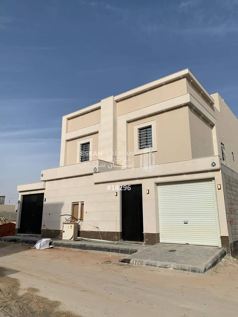 Door - riyadh - al janadriyah