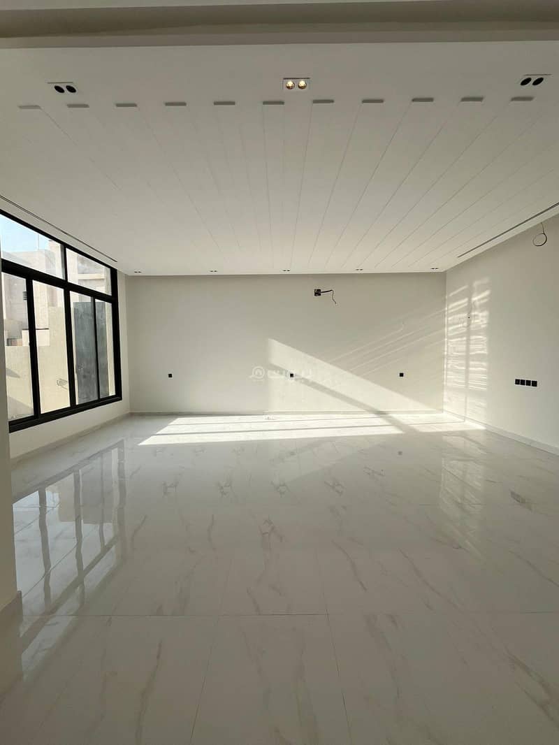 Distinctive and new villa