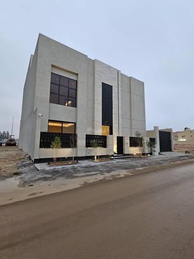 6 Bedroom Villa for Sale in West Riyadh, Riyadh - Villa for Sale on Ali bin Abi Abdullah Street, Al-Mahdiyah District, Riyadh City, Riyadh Region.