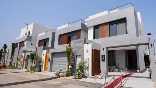 6 Bedroom Villa for Sale in North Jeddah, Jeddah - Villa for sale in obhur al shamaliyah, jeddah
