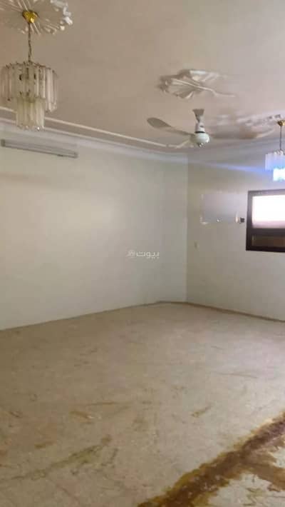 8 Bedroom Floor for Rent in West Riyadh, Riyadh - Floor for rent in al uraija al gharbiyah, riyadh