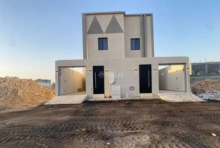 دور 6 غرف نوم للبيع في غرب الرياض، الرياض - طابق للبيع في دحيّة نمار، الرياض