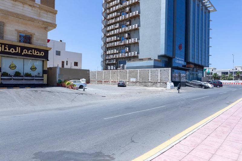Land for rent in a prime location, an investment opportunity.