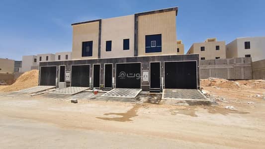 4 Bedroom Villa for Sale in East Riyadh, Riyadh - Townhouse - Al Janadriyah Neighborhood