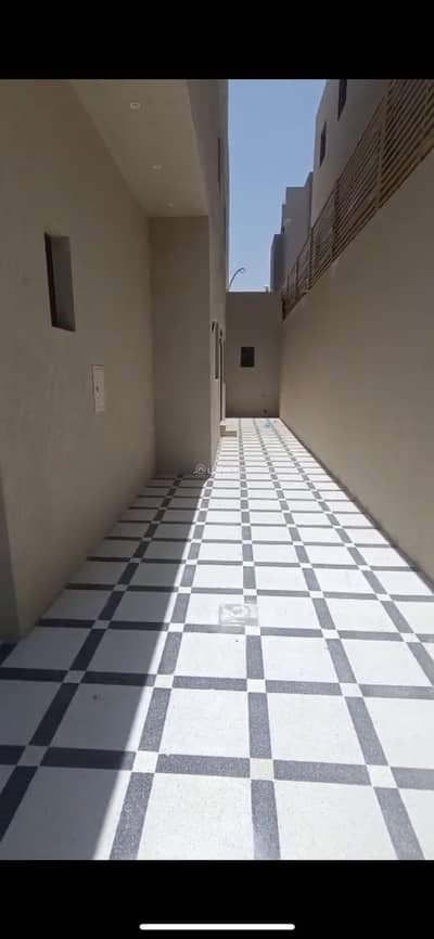 7 Bedroom Floor for Rent in North Riyadh, Riyadh - Ground floor (large) for rent (80k)