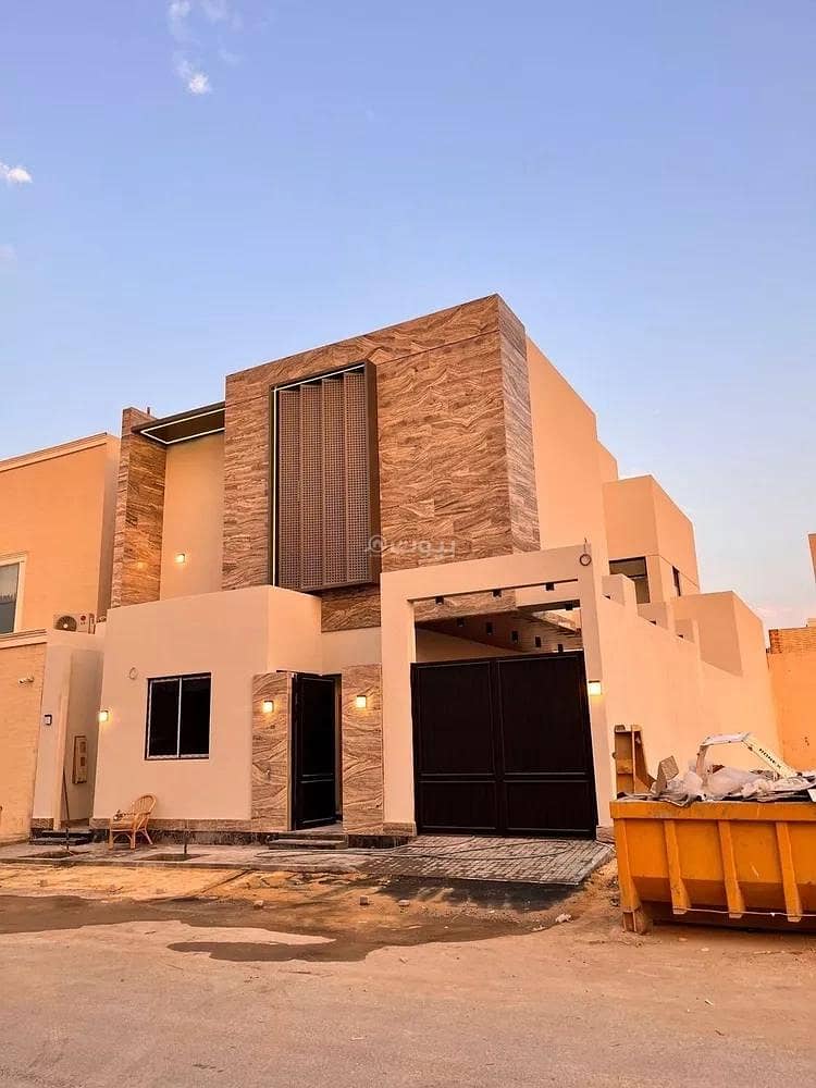 Villa for Sale on Abdulqader Bin Abdulwarith Street, Al-Mahdiyah District, Riyadh City, Riyadh Region