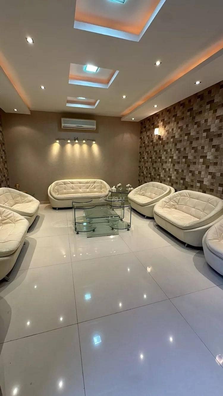 Villa for Rent on Abhur Street, Al Nada District, Riyadh City, Riyadh Region.