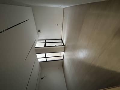 3 Bedroom Floor for Sale in East Riyadh, Riyadh - For sale, a ground floor in Al Khaleej neighborhood, area 209 sqm.