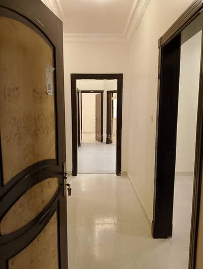 3 Bedroom Apartment for Rent in North Riyadh, Riyadh - 3-bedroom apartment for rent in Al Sahafa, Riyadh