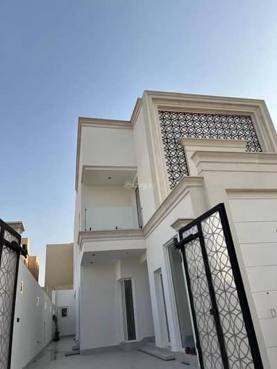 5 Bedroom Villa for Sale in North Riyadh, Riyadh - Luxury Villa for Sale in Al A'arid with Private Apartment